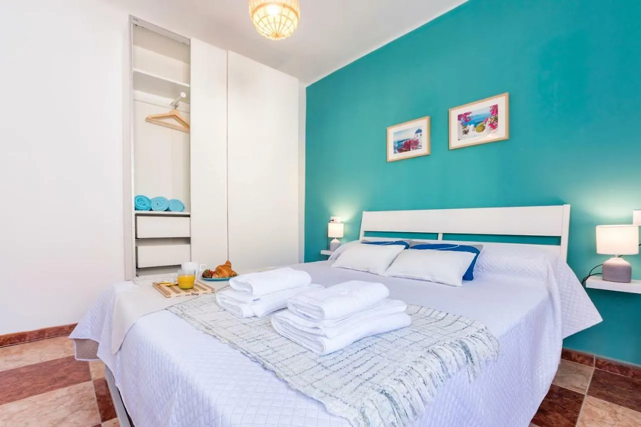 Local Malaga Apartment 0*,